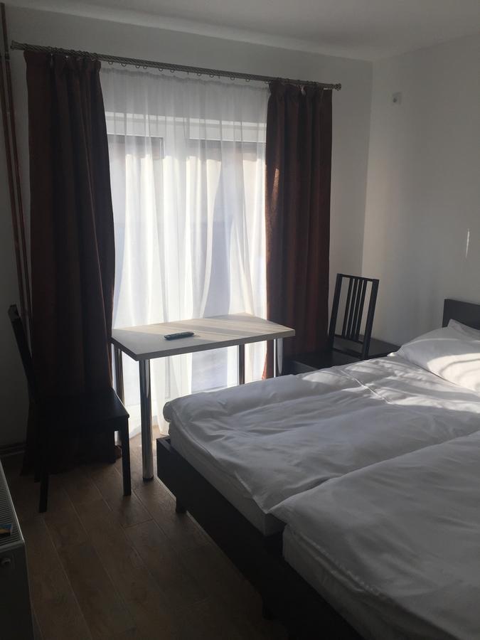 Mini-Hotel Megora Rakhiv Exterior photo